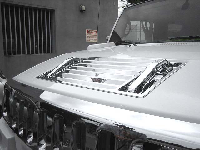 ハマーH2 カスタムボンネットフード 4連フォグ付き！ ハマーH2 カスタムボンネットフード 4連フォグ付き！ ハマーH2