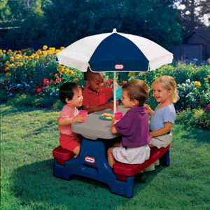 ピクニックテーブル